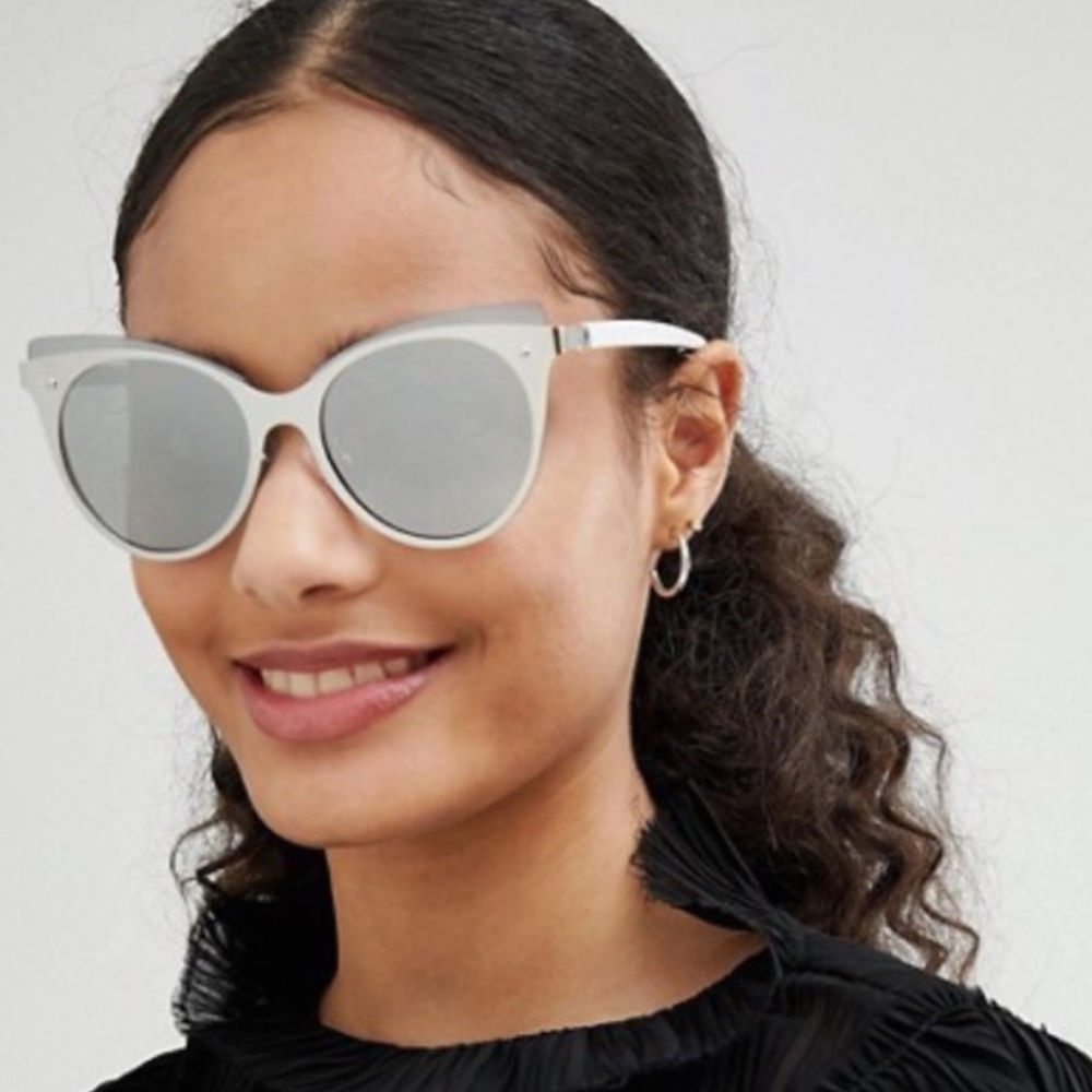 Oversized Cat Eye Sunglasses